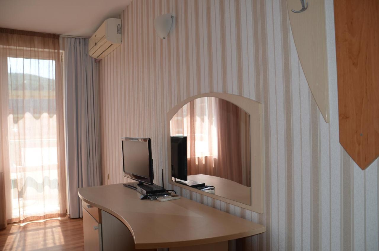 Hotel Sania Obzor Esterno foto