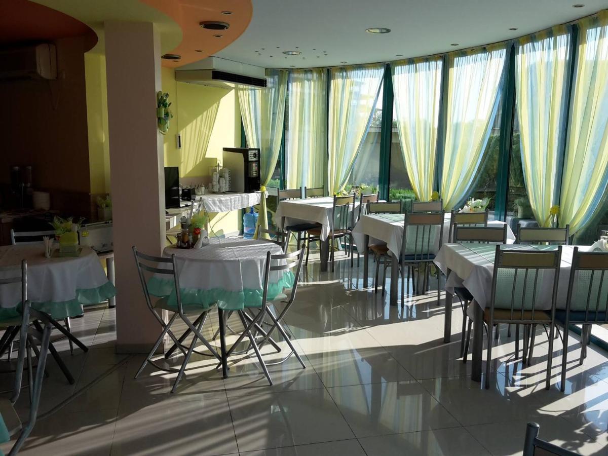 Hotel Sania Obzor Esterno foto