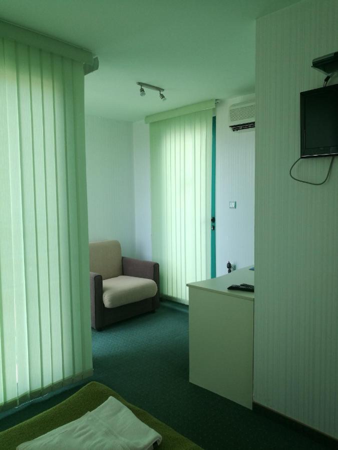 Hotel Sania Obzor Esterno foto