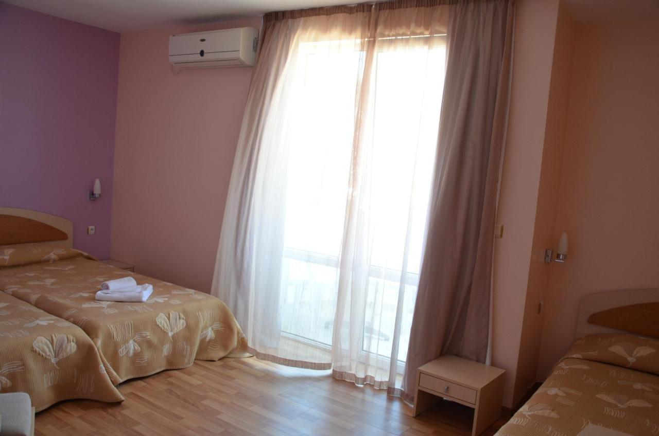 Hotel Sania Obzor Esterno foto